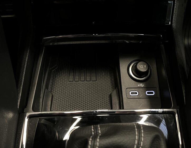 Škoda Karoq SUV 1,5 l 110 kw