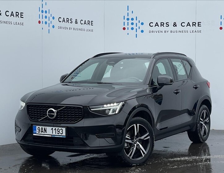 Volvo XC40 SUV / Terénní 2,0 l 145 kw