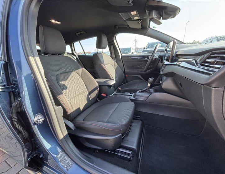 Ford Focus Kombi 998,0 92 kw