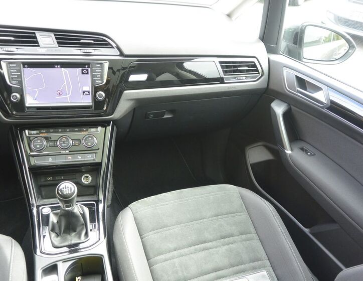 Volkswagen Touran 14