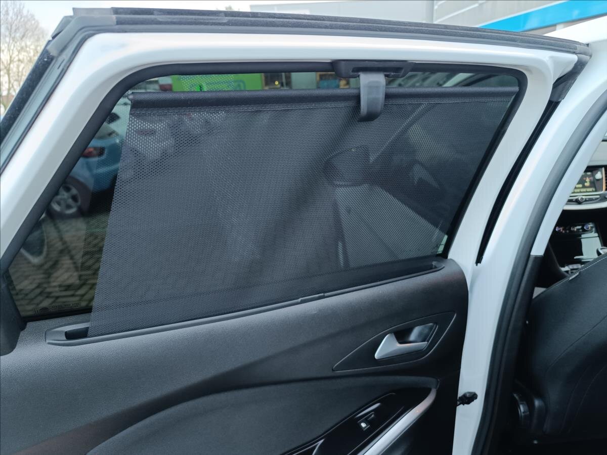 Opel Grandland X SUV / Terénní 1,2 l 96 kw