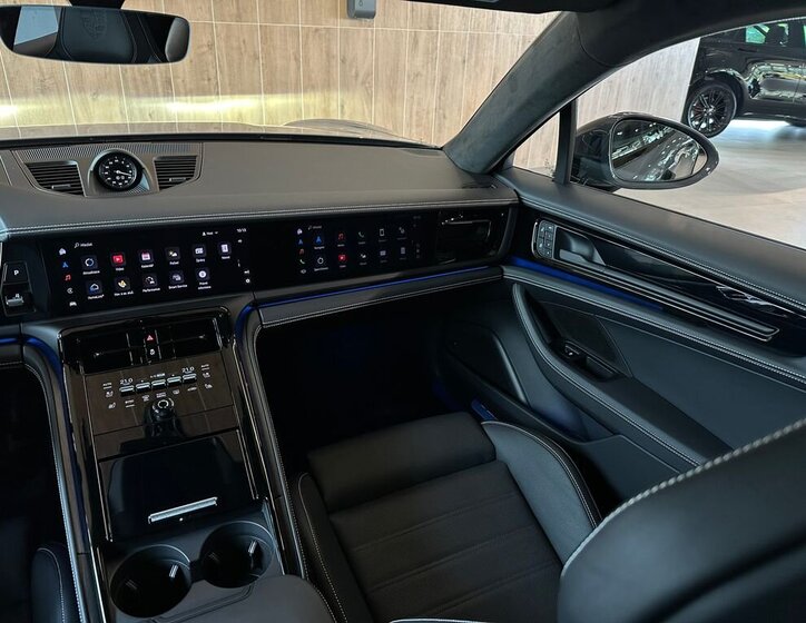 Porsche Panamera Sedan / Limuzína 4,0 l 368 kw