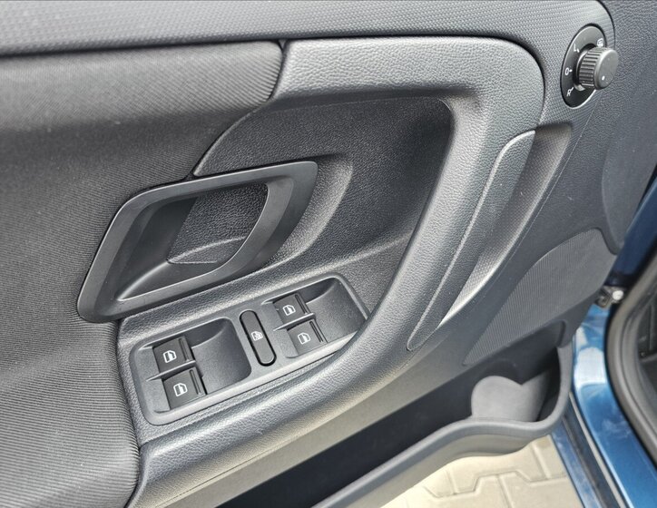 Škoda Roomster Kombi 1,2 l 77 kw