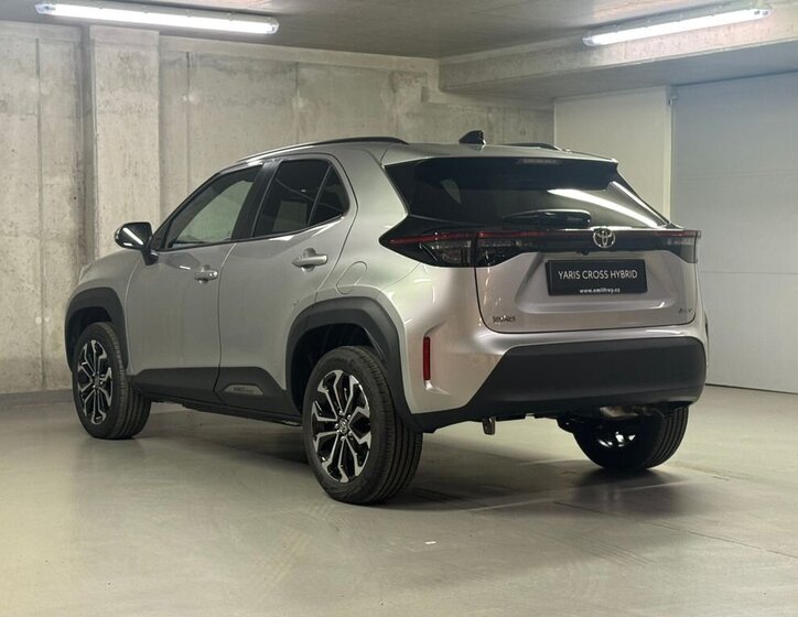 Toyota Yaris Cross SUV / Terénní 1,5 l 85 kw