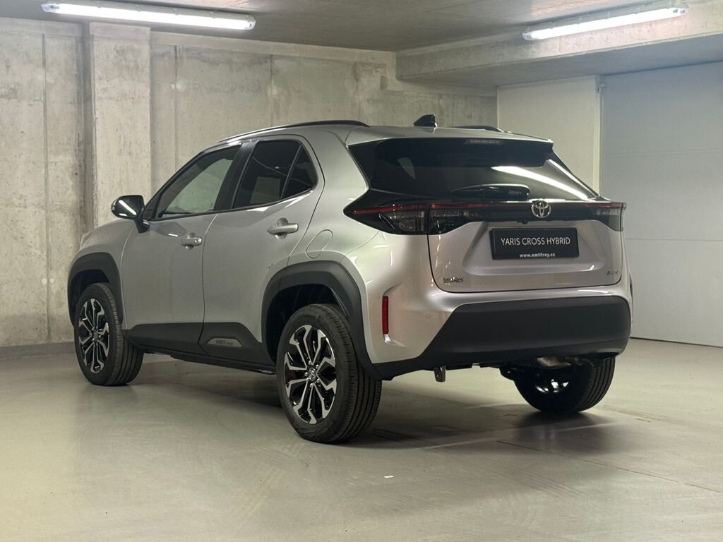 Toyota Yaris Cross SUV / Terénní 1,5 l 85 kw