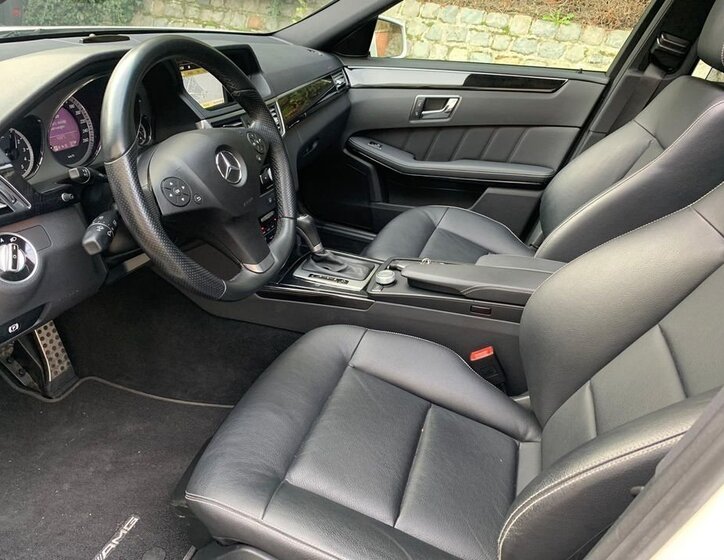 Mercedes-Benz Třídy E Sedan 2,2 l 120 kw