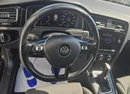 Volkswagen Golf 11
