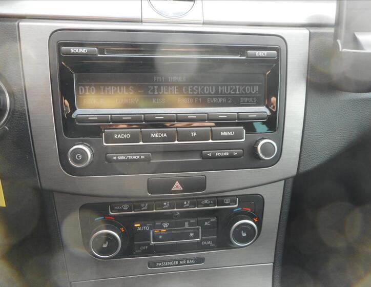 Volkswagen Passat 13