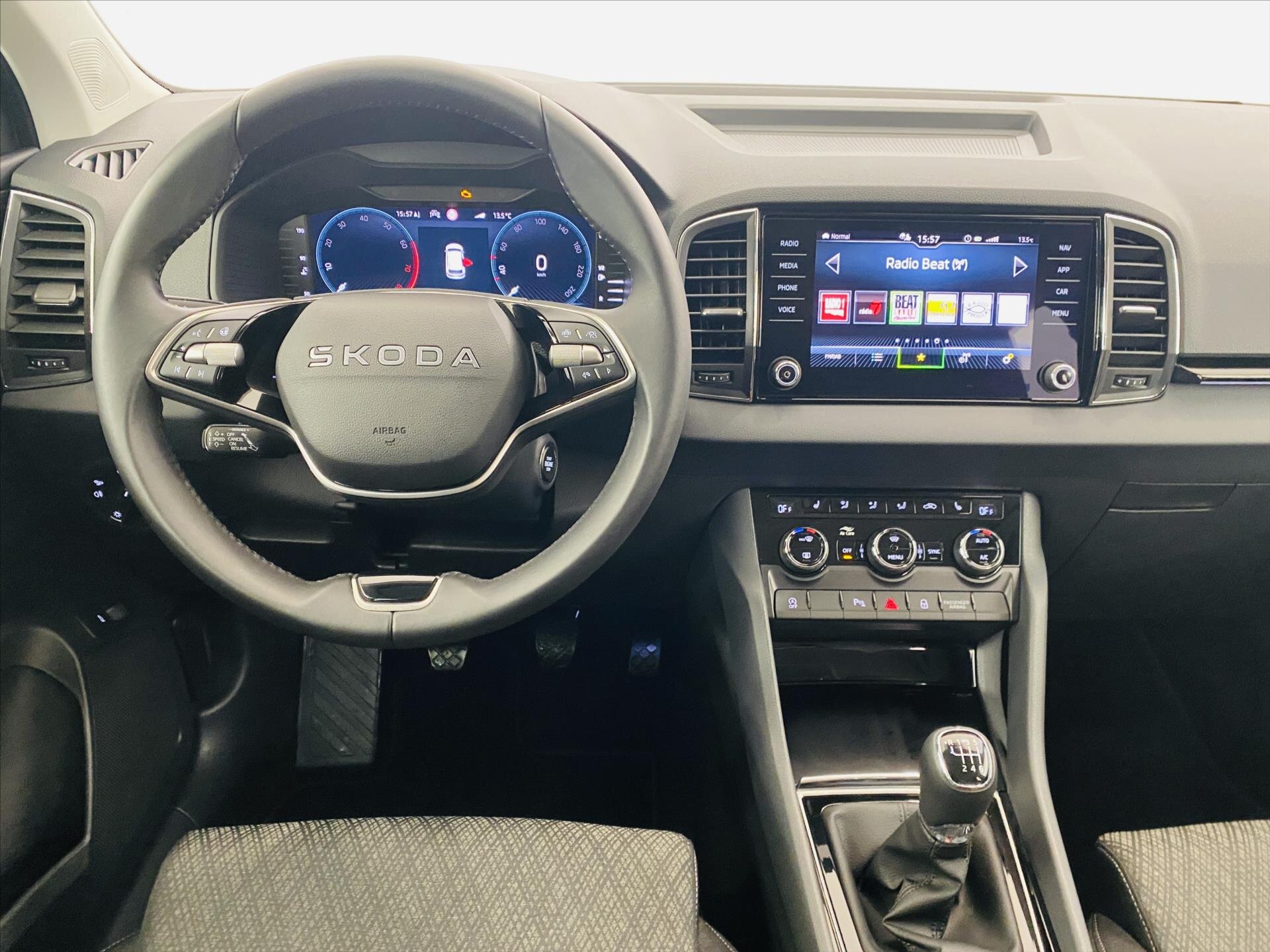 Škoda Karoq SUV / Terénní 1,5 l 110 kw