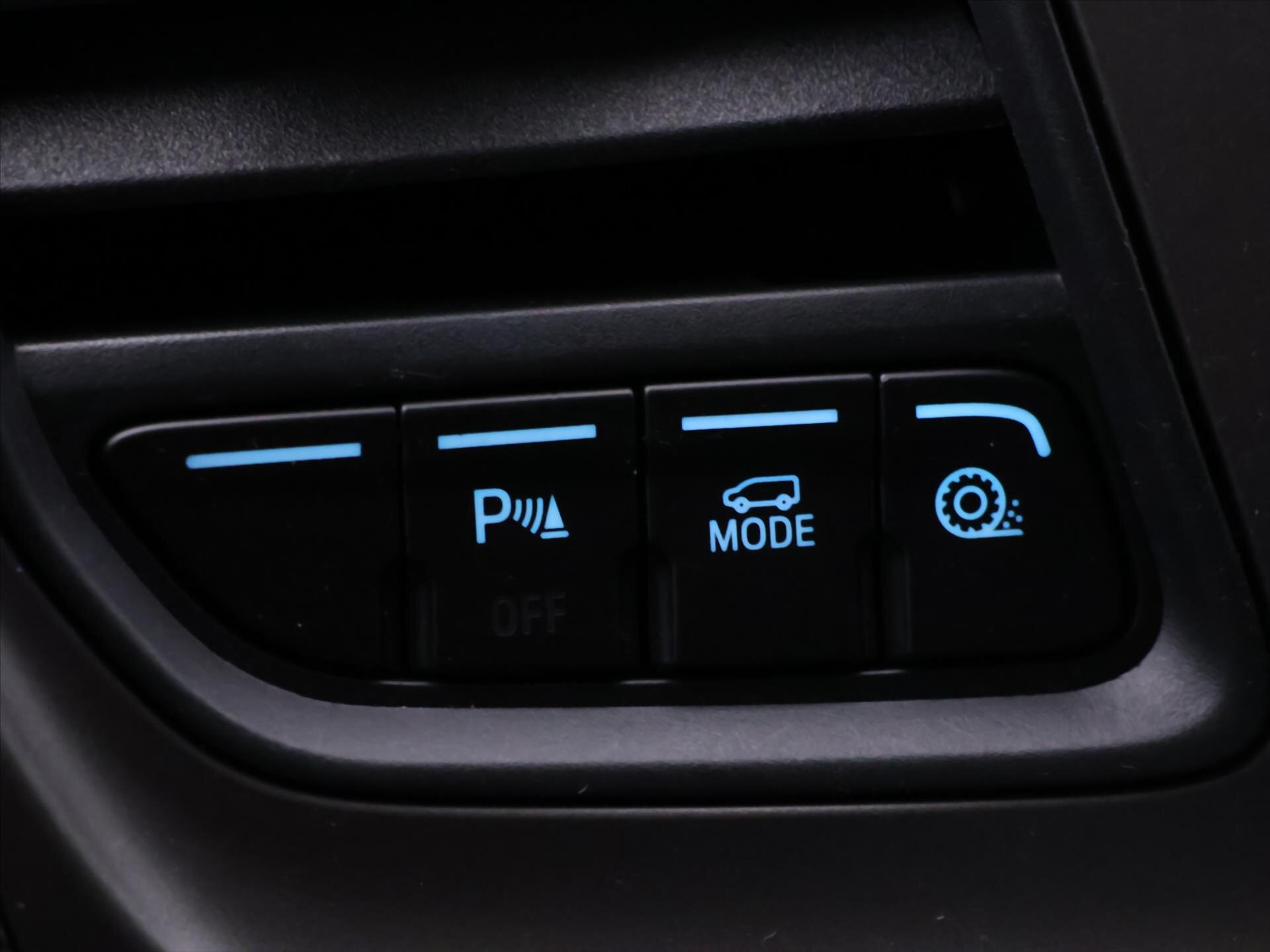 Ford Transit Custom Ostatní 2,0 l 79 kw