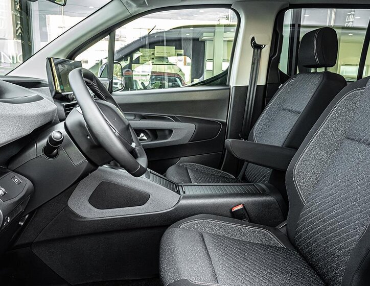 Peugeot Rifter MPV 1,5 l 96 kw