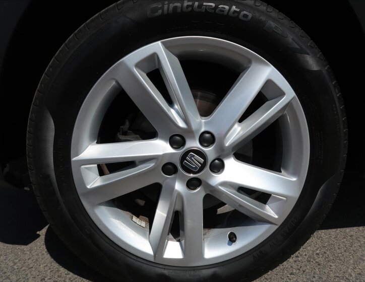 Seat Arona SUV / Terénní 1,6 l 85 kw