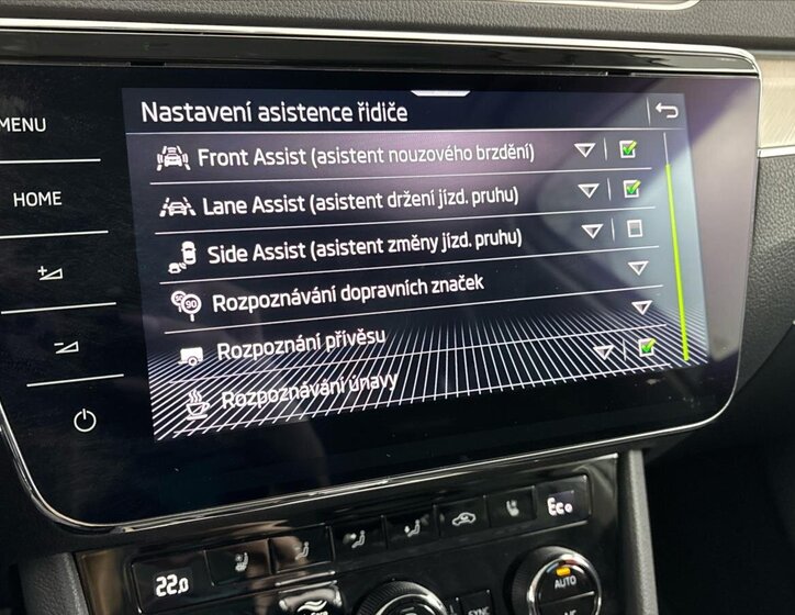 Škoda Superb Sedan / Limuzína 1,4 l 160 kw