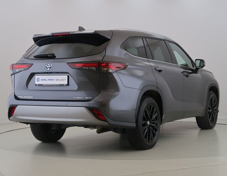 Toyota Highlander Kombi 2,5 l 140 kw