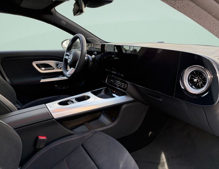 Mercedes-Benz CLA Kombi 0,0 260 kw