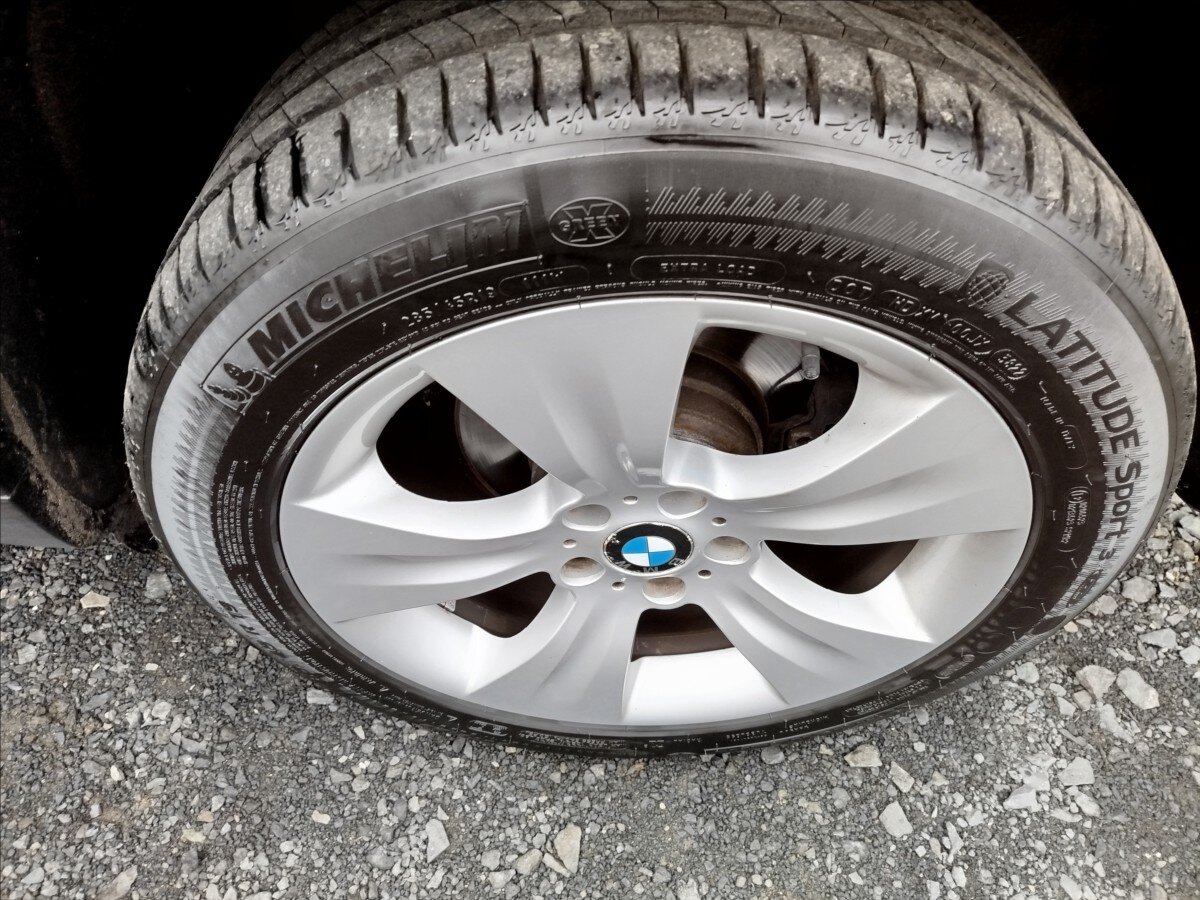 BMW X5 SUV 3,0 l 173 kw