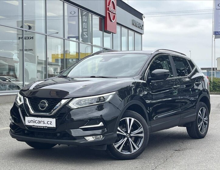 Nissan Qashqai SUV / Terénní 1,3 l 103 kw