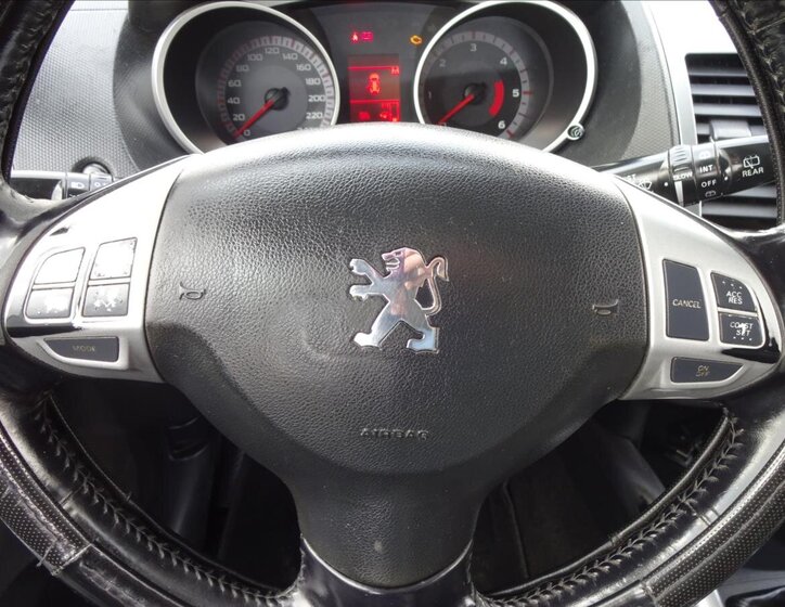 Peugeot 4007 Kombi 2,2 l 115 kw