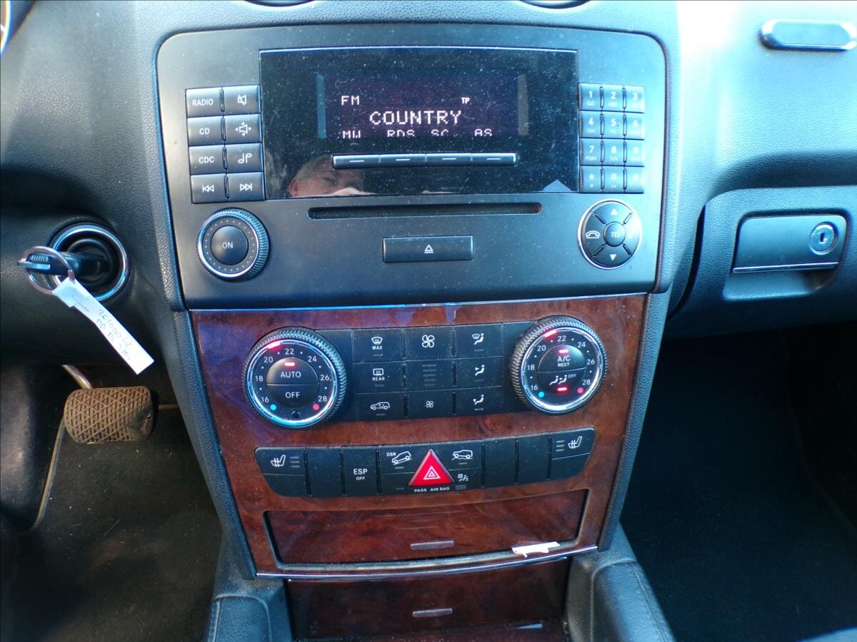 Mercedes-Benz Třídy M Kombi 3,5 l 200 kw