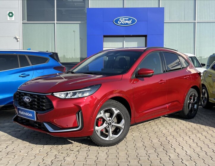 Ford Kuga SUV / Terénní 1,5 l 110 kw