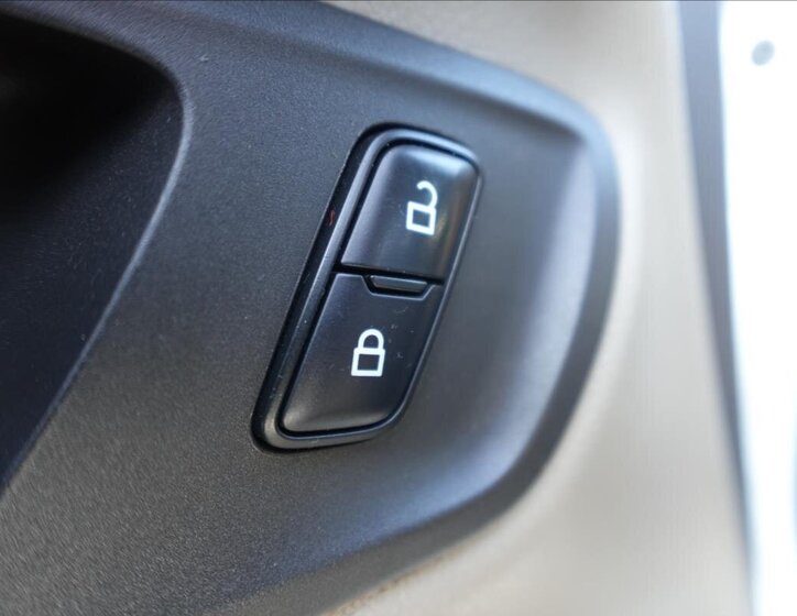 Ford Transit Custom Ostatní 2,0 l 96 kw