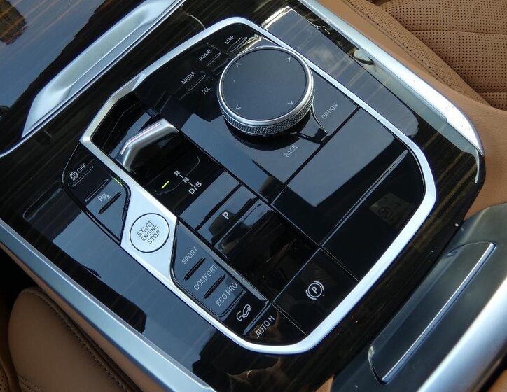 BMW X5 SUV / Terénní 3,0 l 210 kw