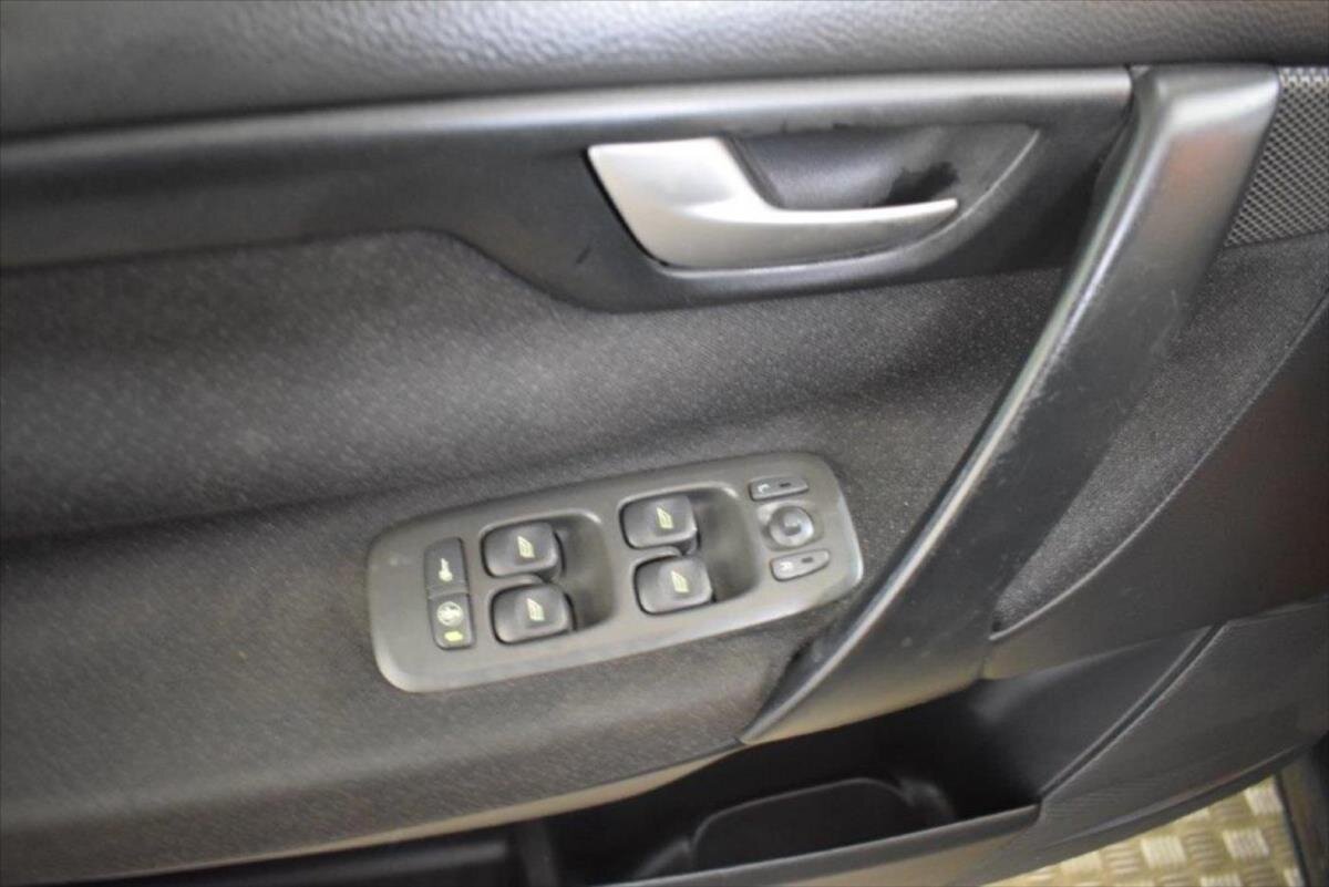Volvo V70 Kombi 2,4 l 125 kw
