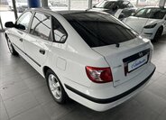 Hyundai Elantra Liftback 1,6 l 77 kw