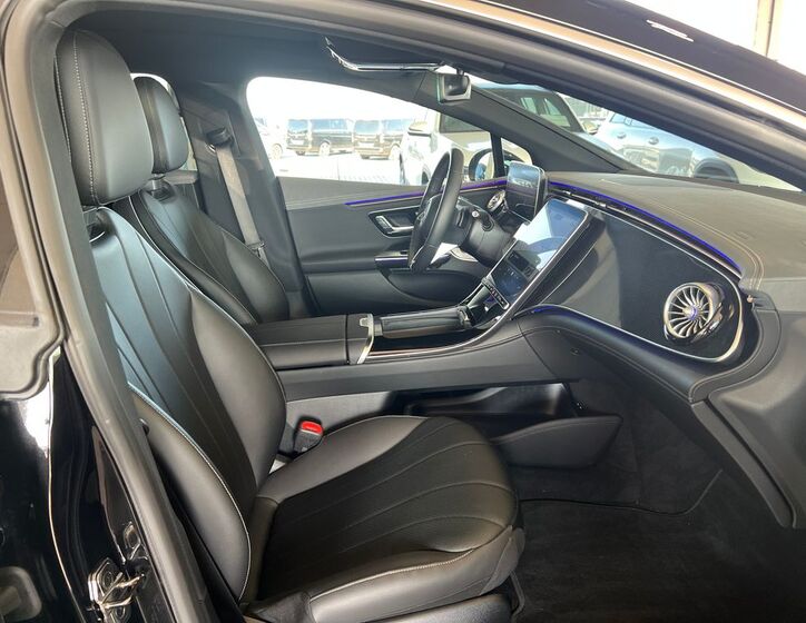 Mercedes-Benz EQE 13