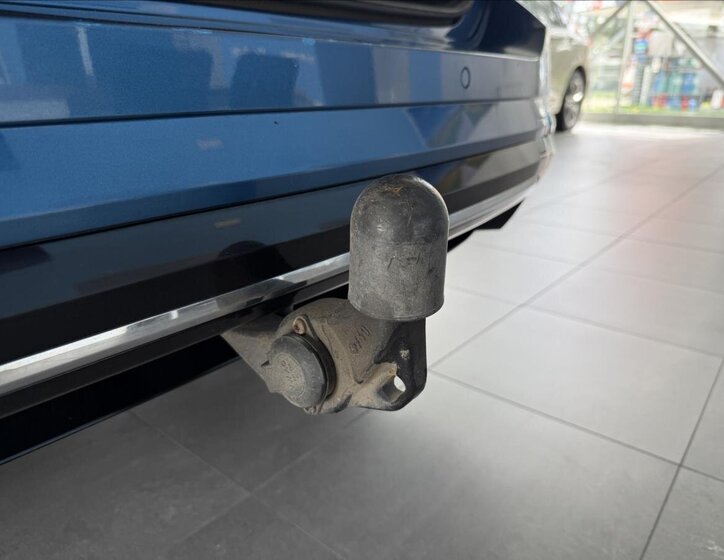 Volkswagen Touran Kombi 1,5 l 110 kw