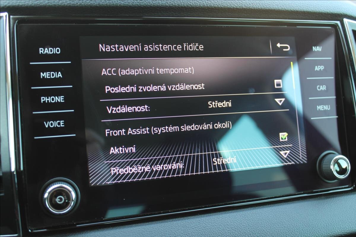 Škoda Karoq SUV / Terénní 1,5 l 110 kw