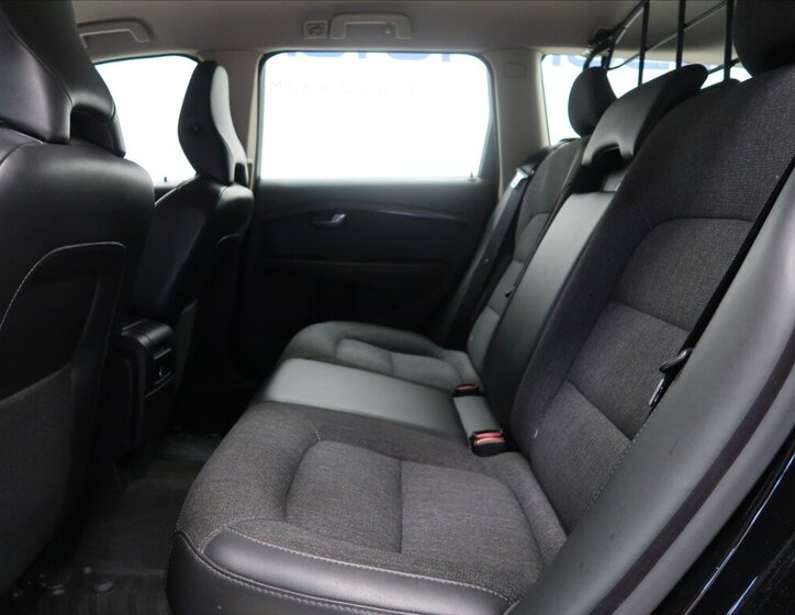 Volvo XC70 Kombi 2,4 l 136 kw