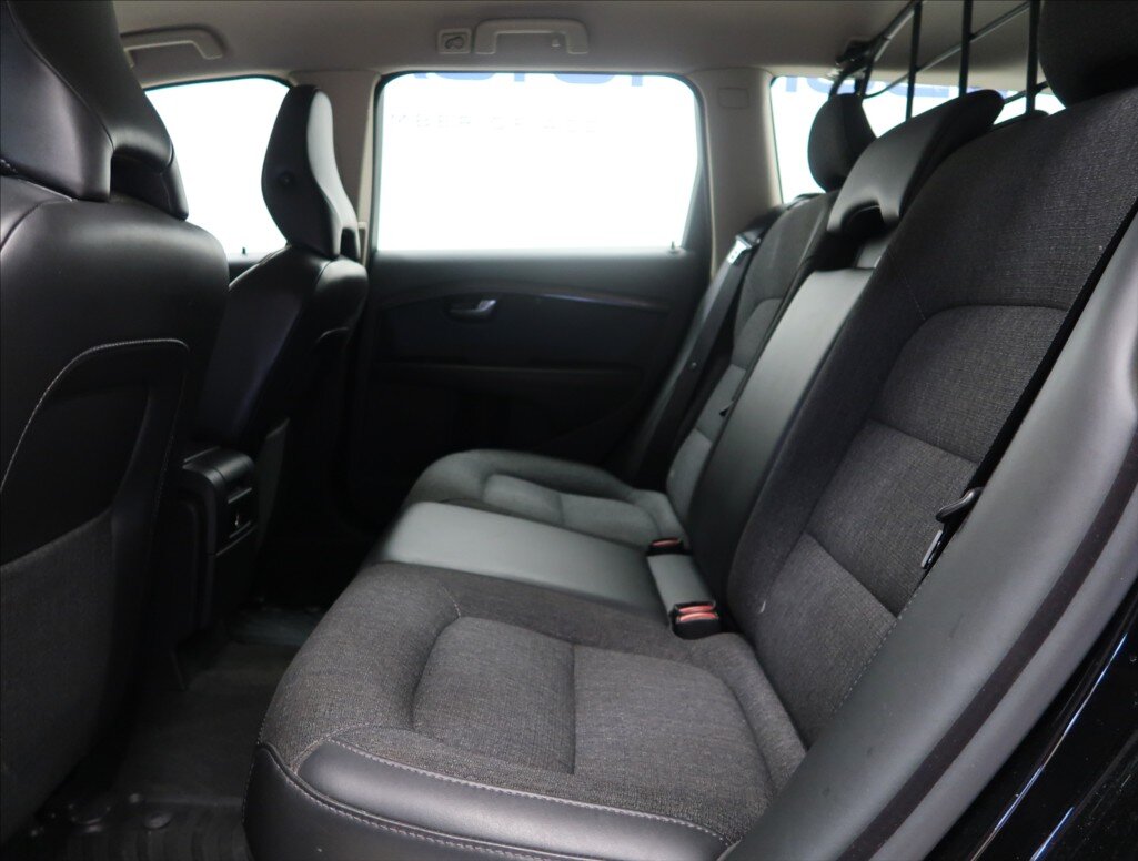 Volvo XC70 Kombi 2,4 l 136 kw