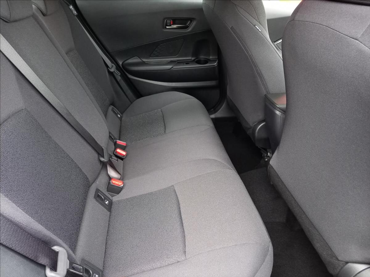 Toyota C-HR Hatchback 1,8 l 103 kw