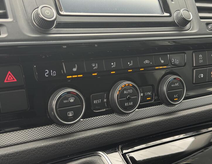 Volkswagen Multivan 25