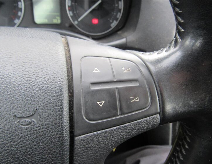 Škoda Octavia Sedan / Limuzína 1,6 l 85 kw