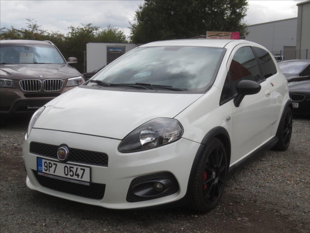 Fiat Grande Punto Hatchback 1,4 l 139 kw