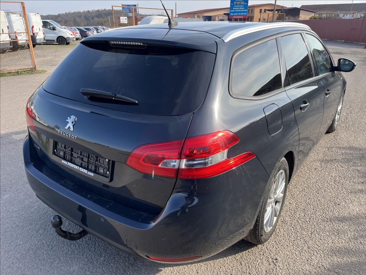 Peugeot 308 Kombi 1,5 l 96 kw