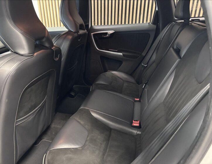 Volvo XC60 Kombi 2,4 l 140 kw