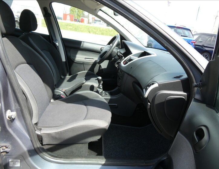 Peugeot 206 Hatchback 1,4 l 54 kw