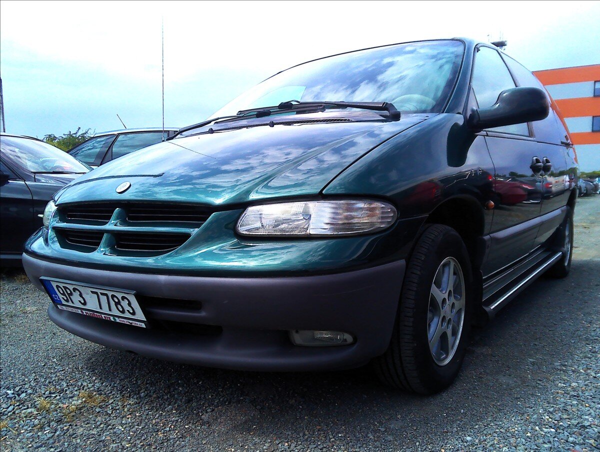 Chrysler Grand Voyager Kombi 3,3 l 116 kw