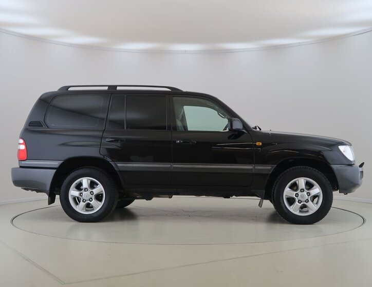 Toyota Land Cruiser SUV 4,7 l 175 kw