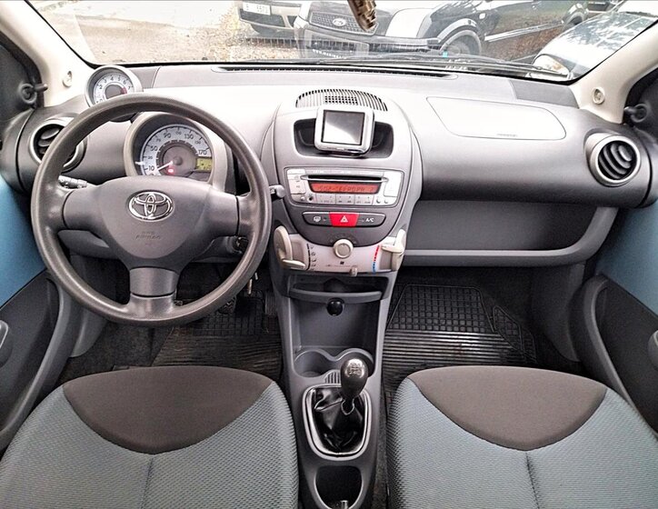 Toyota Aygo 12