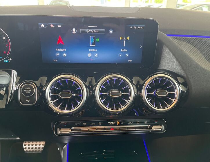 Mercedes-Benz GLA 14