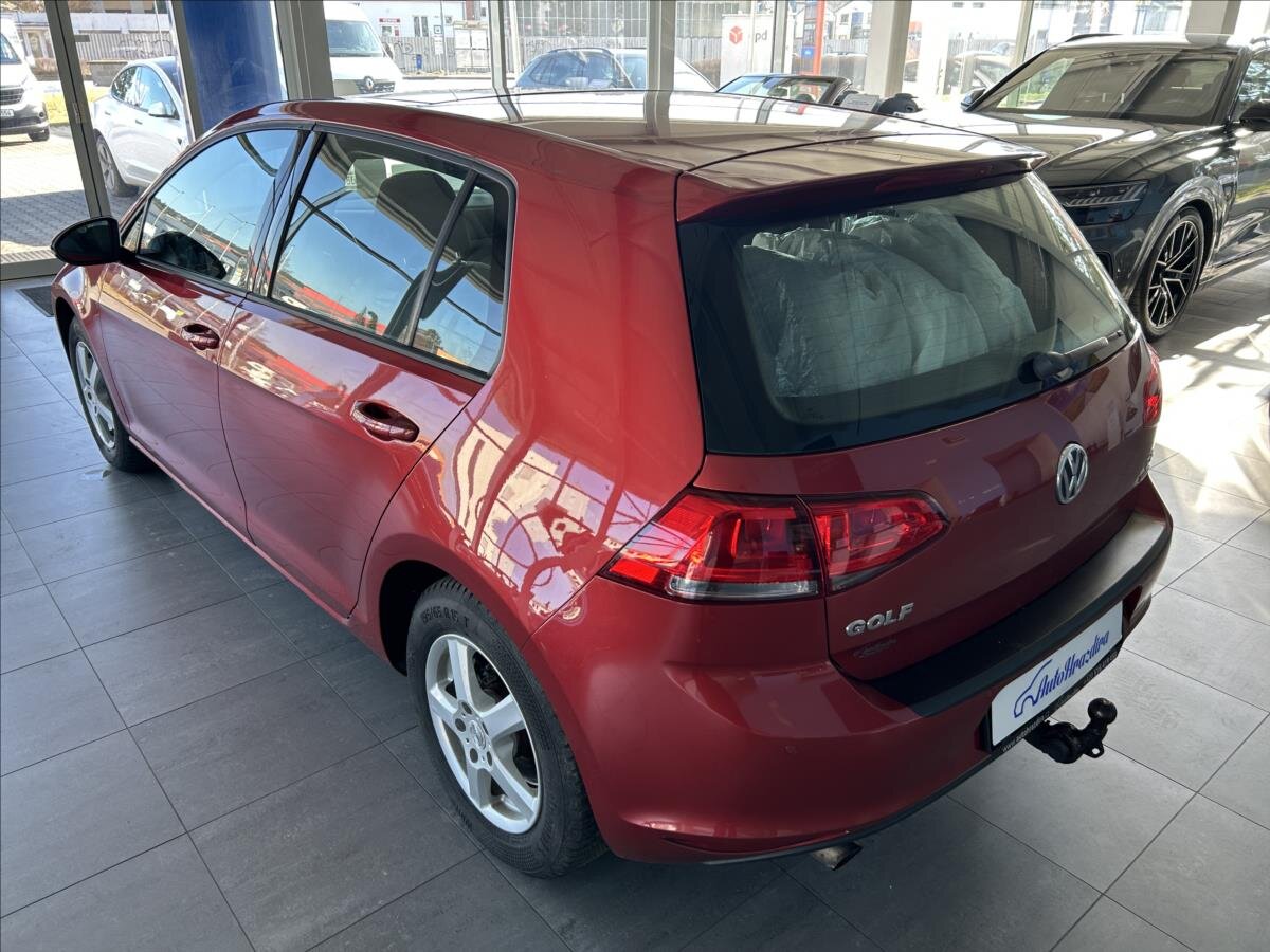 Volkswagen Golf Hatchback 1,2 l 77 kw