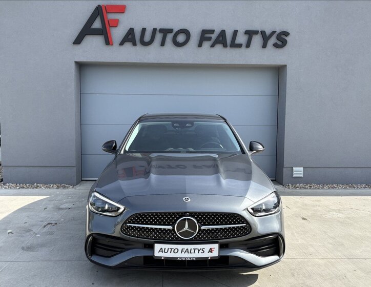 Mercedes-Benz Třídy C Sedan / Limuzína 2,0 l 147 kw