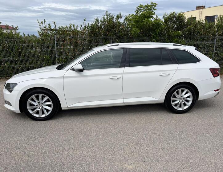 Škoda Superb 4