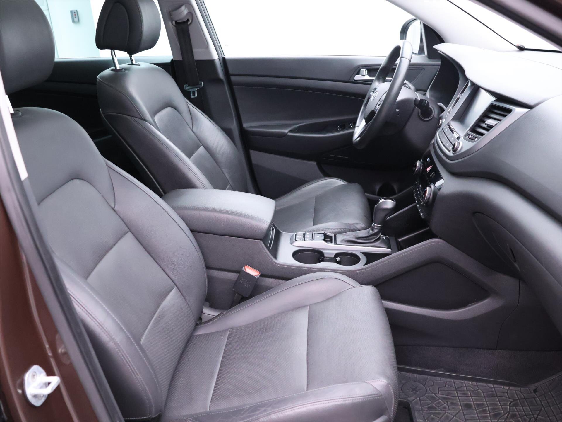 Hyundai Tucson SUV 2,0 l 136 kw