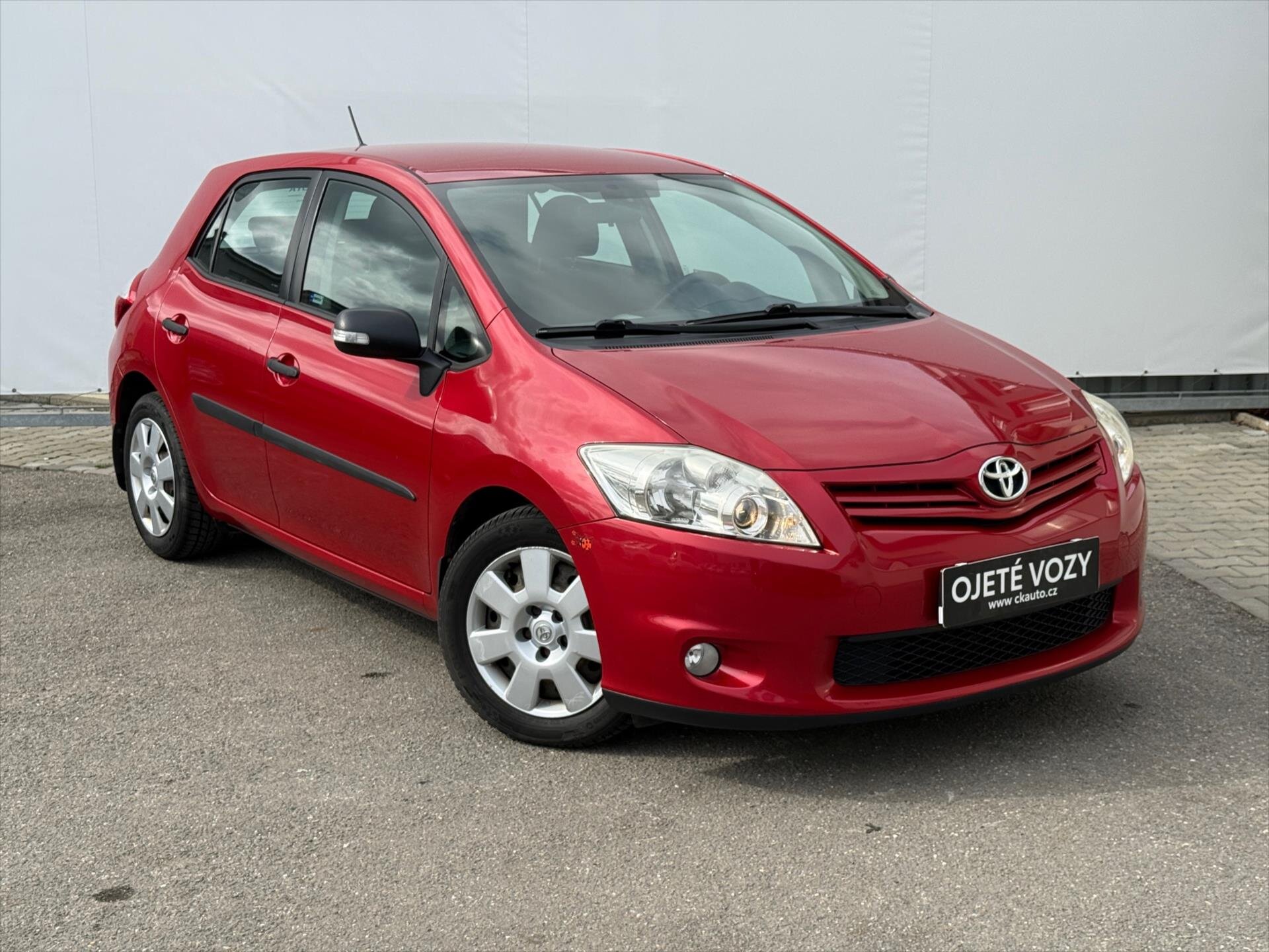 Toyota Auris Hatchback 1,3 l 73 kw