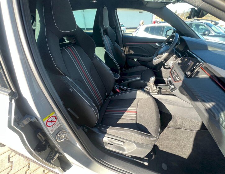 Škoda Scala Hatchback 1,0 l 85 kw